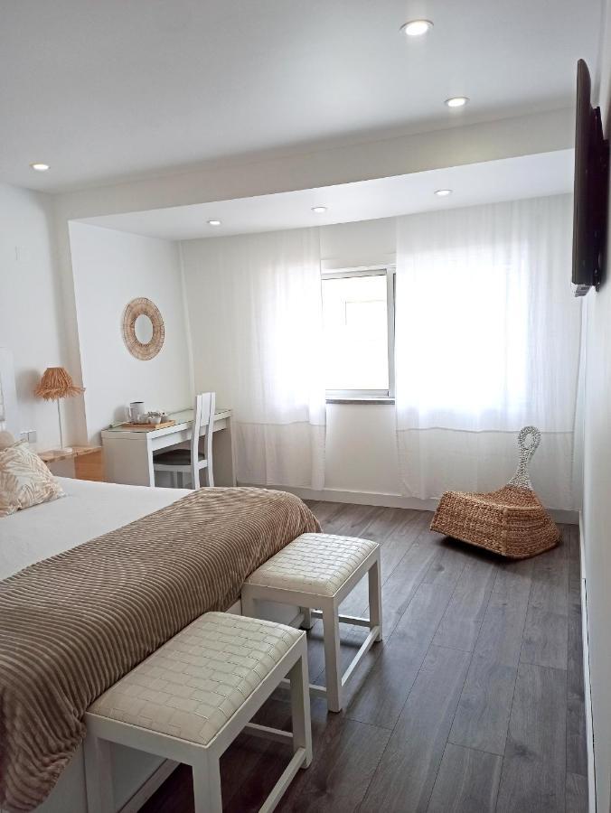 Supertubos House Peniche Bed & Breakfast Atouguia Da Baleia Exterior photo