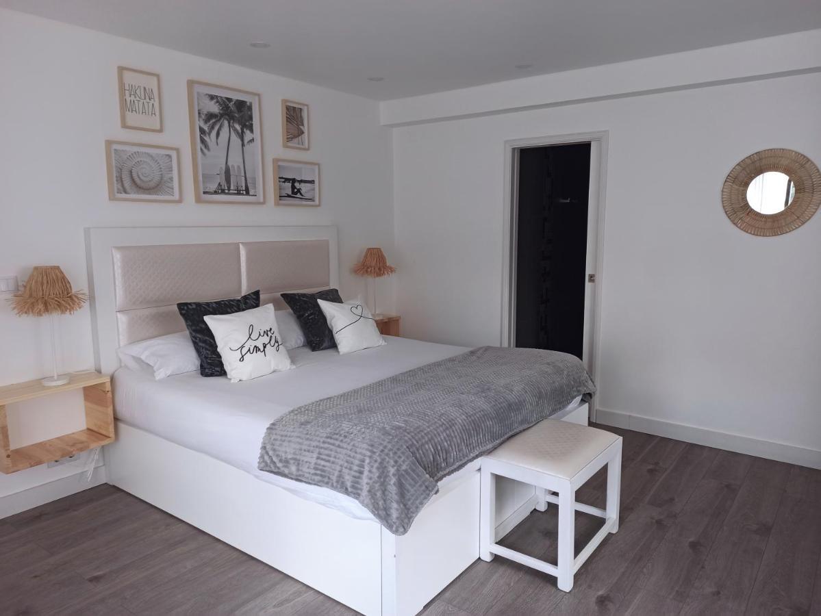 Supertubos House Peniche Bed & Breakfast Atouguia Da Baleia Exterior photo